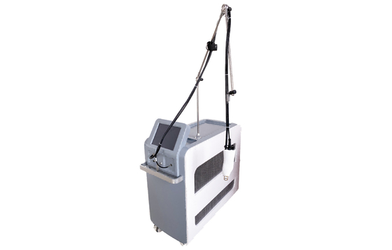 ND:YAG Laser Hair Removal Treatment Equipment 755nm 1064nm Long Pulse Laser Hair Reduction For Dark Skin