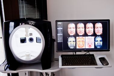 Professional VISIA Skin Analysis System Facial Skin Analyzer Multi-language Free VISIA Skin And Complexion Analysis